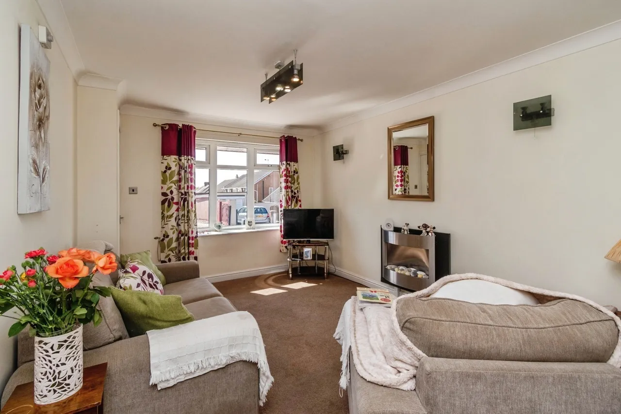 Florence Street, Hednesford, Cannock, Staffordshire, WS12, photo 2