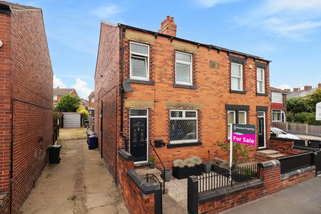 3 bed house for sale, Pye Avenue, Mapplewell