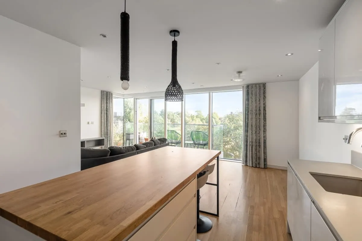 3 bed flat to rent, Goodchild Road, London, N4