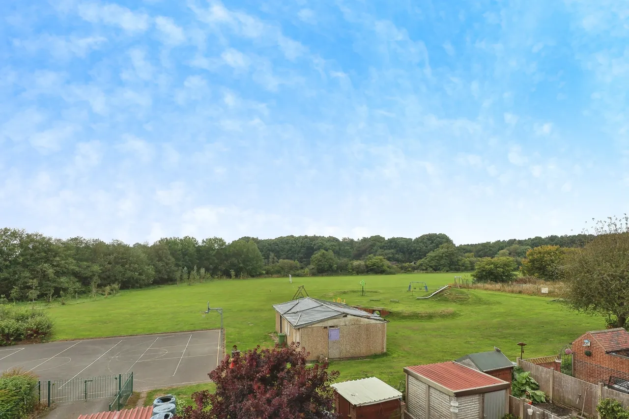 Ridge Lane, Oldbury, Nuneaton, Warwickshire, CV10, photo 2