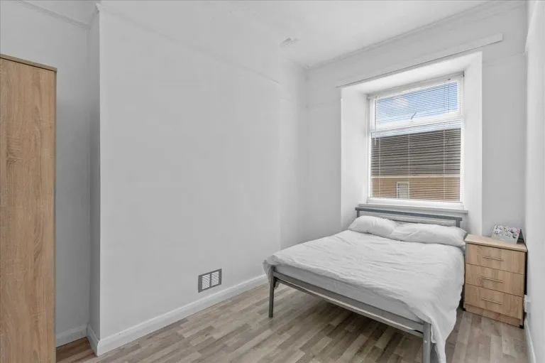 Clifton Place, Plymouth, PL4, photo 2
