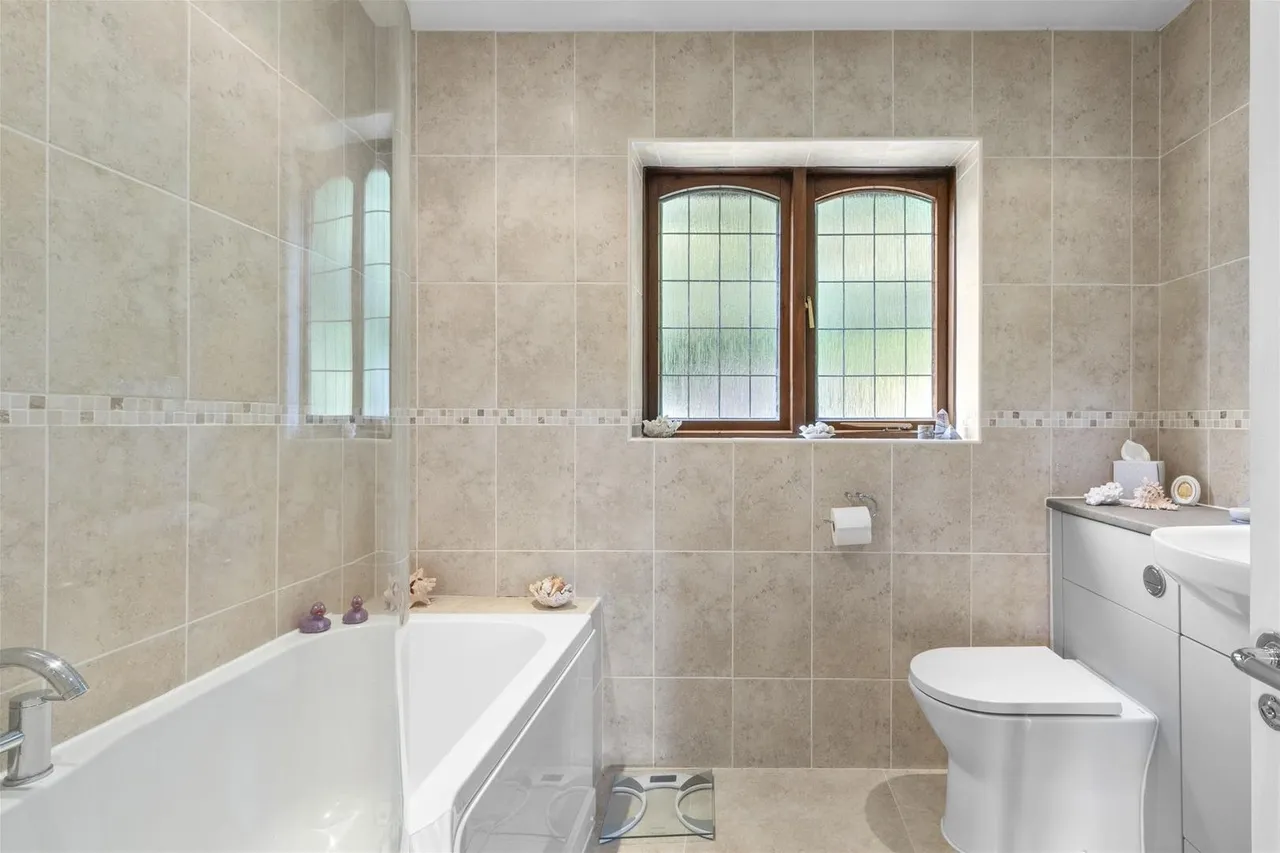 South Maundin, Hughenden Valley, HP14, photo 9