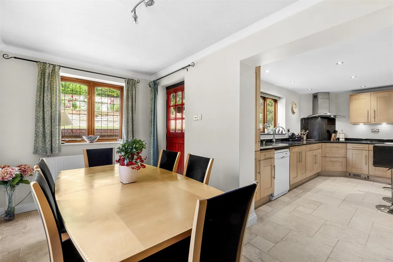 South Maundin, Hughenden Valley, HP14, photo 4