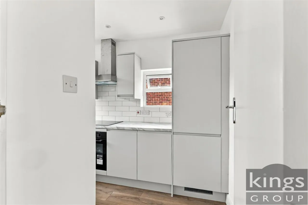 Glenloch Road, Enfield, photo 15