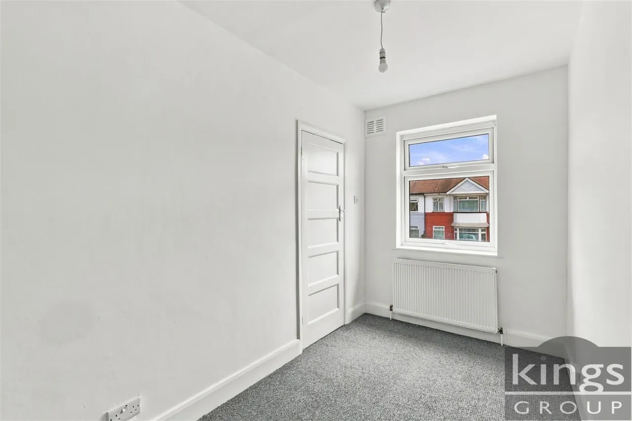 Glenloch Road, Enfield, photo 18