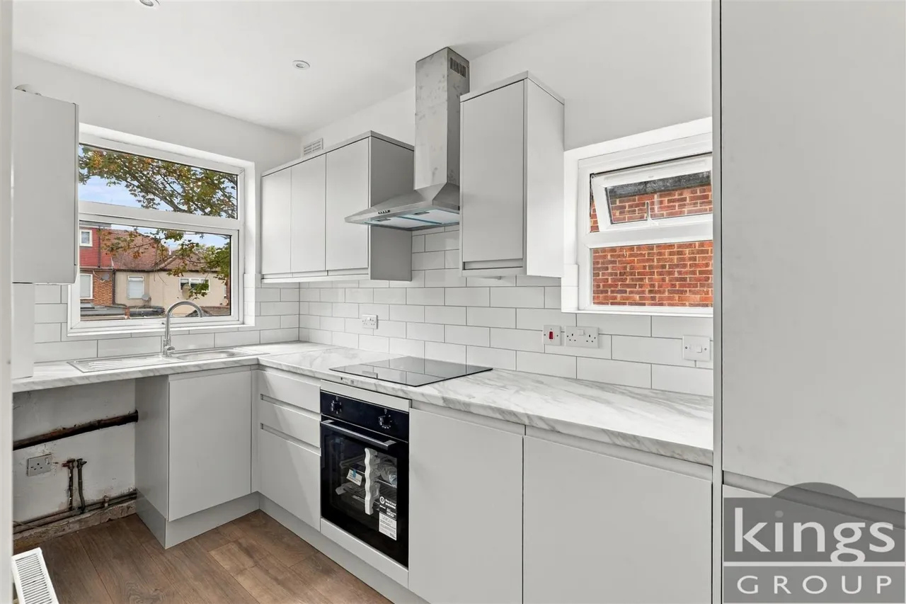 Glenloch Road, Enfield, photo 2