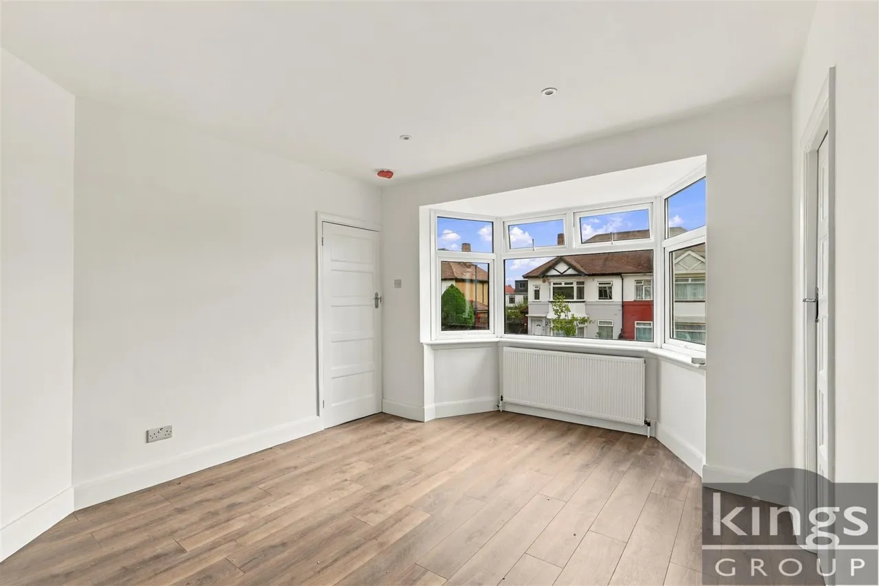 Glenloch Road, Enfield, photo 17