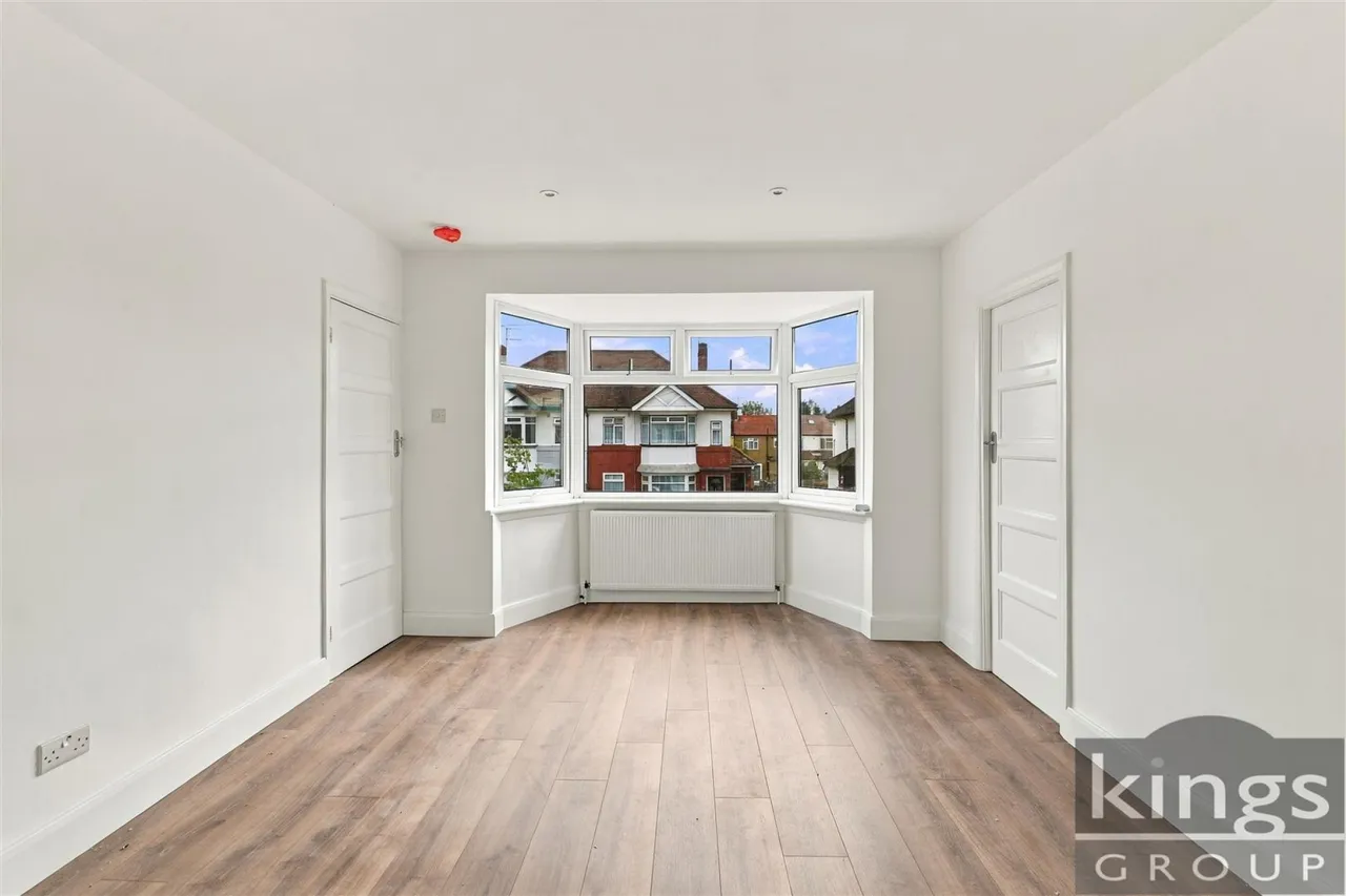 Glenloch Road, Enfield, photo 3