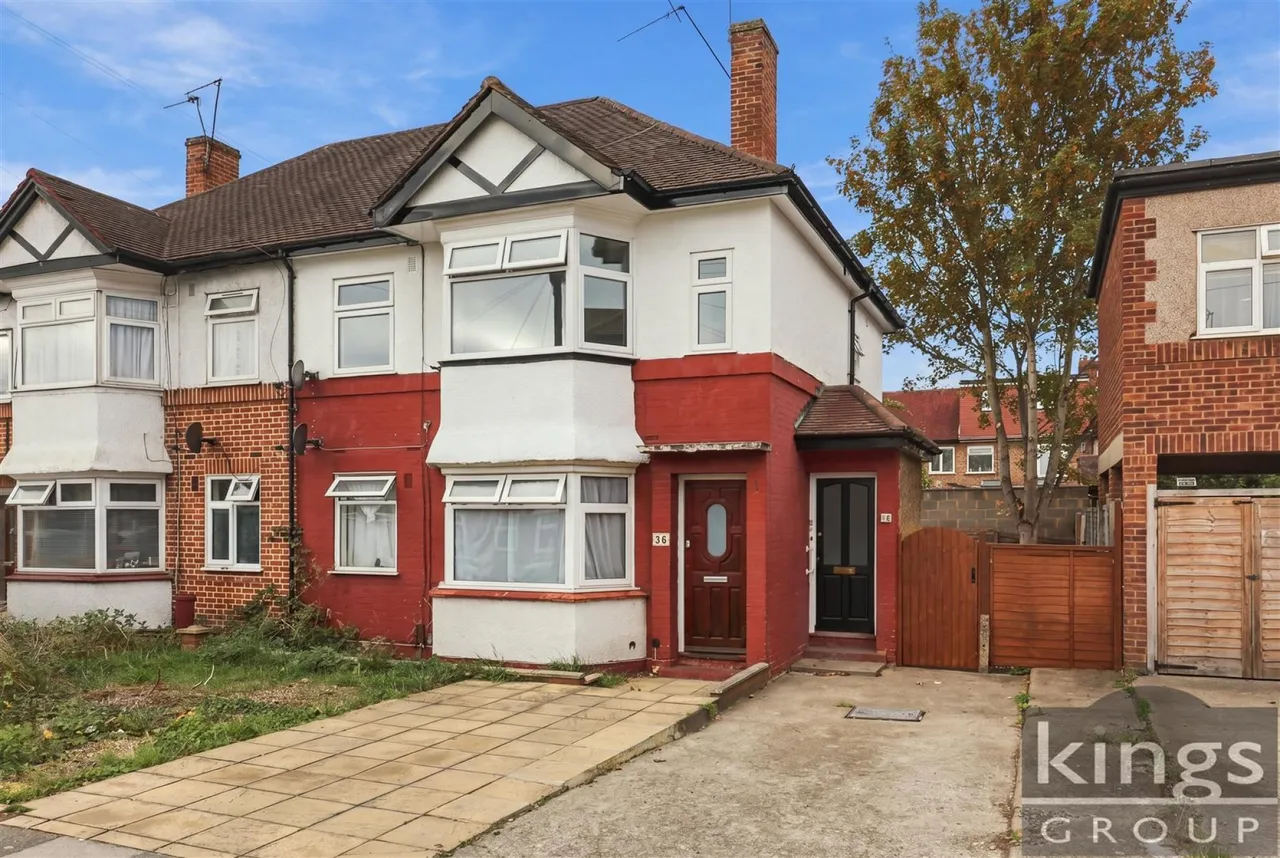 2 bed flat for sale, Glenloch Road, Enfield