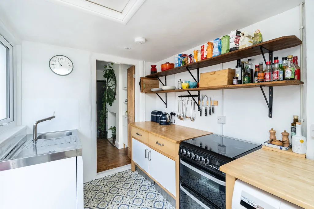 Horsham Road, Beare Green, RH5, photo 8
