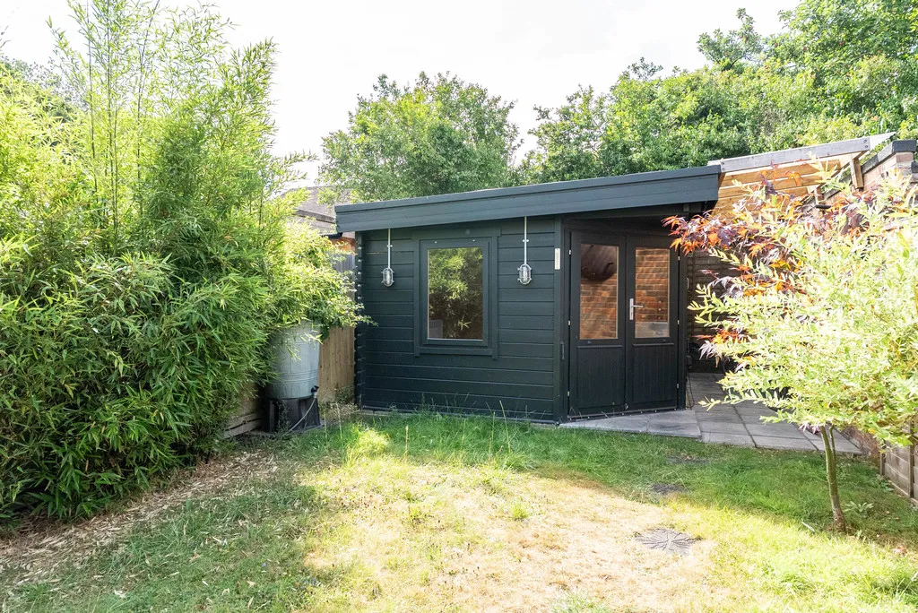 Horsham Road, Beare Green, RH5, photo 9