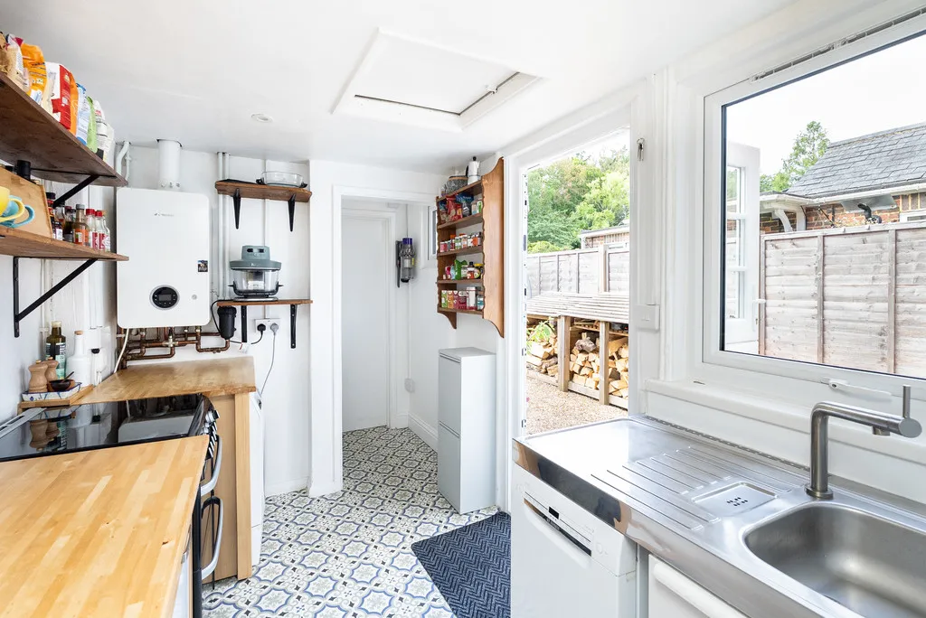 Horsham Road, Beare Green, RH5, photo 5