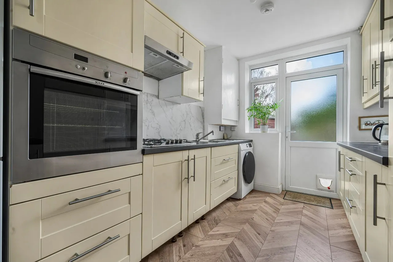 Cuff Crescent, Eltham, photo 12