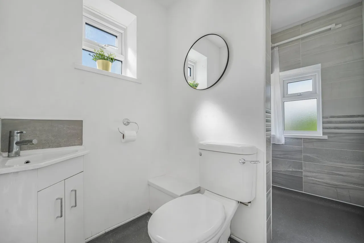 Cuff Crescent, Eltham, photo 18
