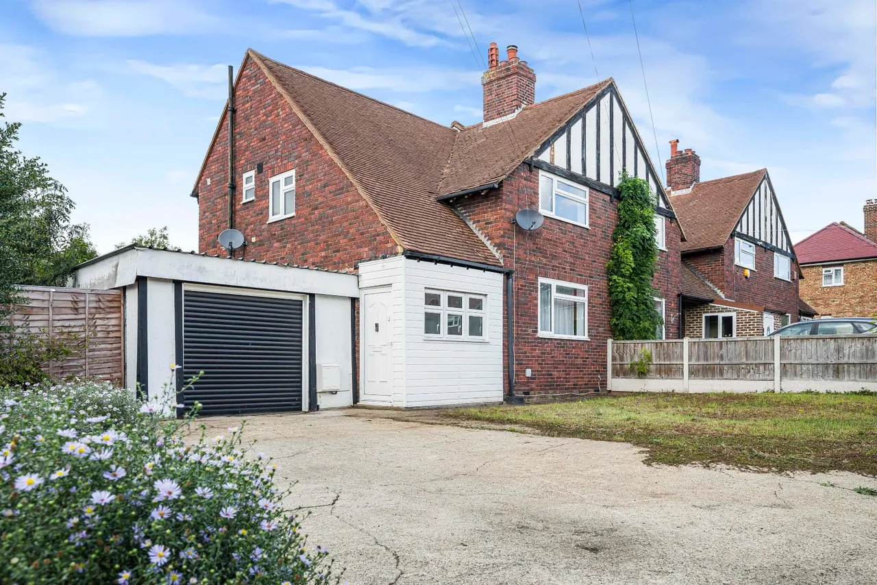 3 bed house for sale, Cuff Crescent, Eltham