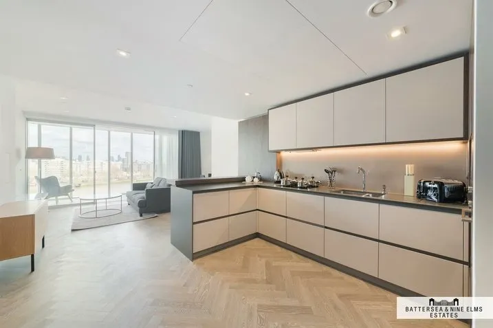 2 bed flat for sale, Scott House, Battersea Power Station, SW11