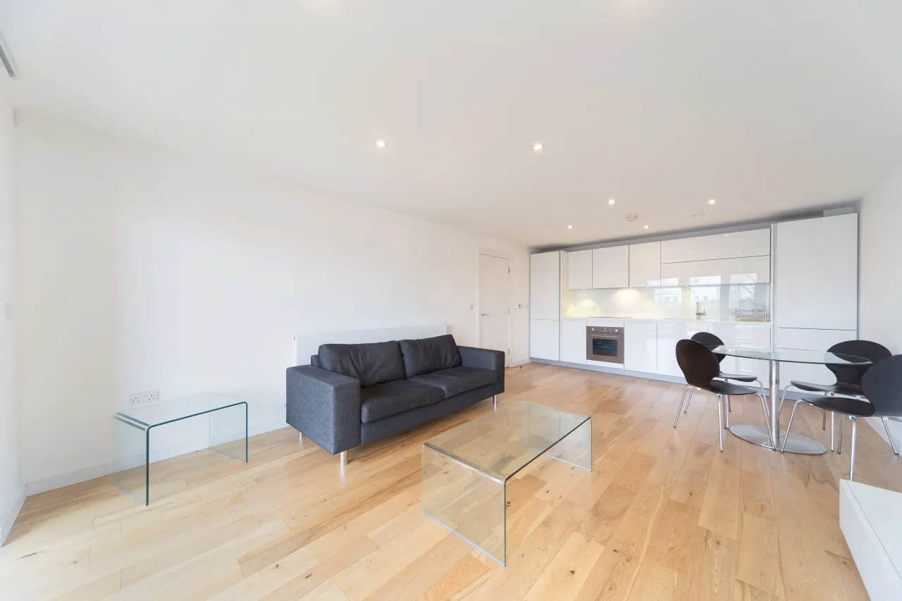 2 bed flat to rent — Montpelier Building, Oval Quarter, 94 Akerman Road, Oval, London, SW9
