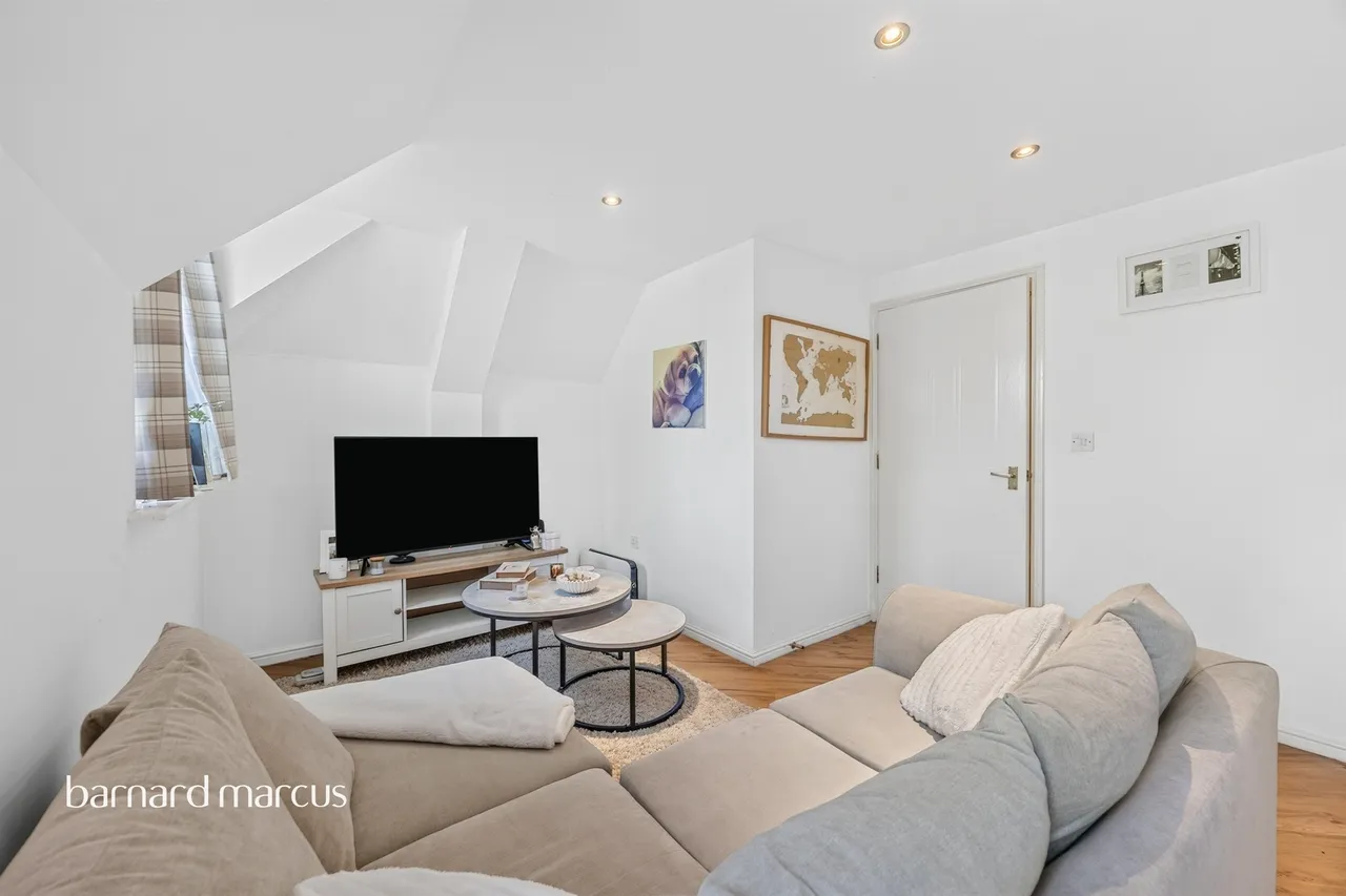 Pampisford Road, South Croydon, photo 6