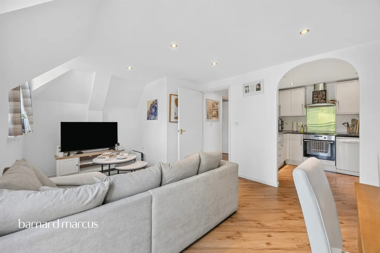 Pampisford Road, South Croydon, photo 7