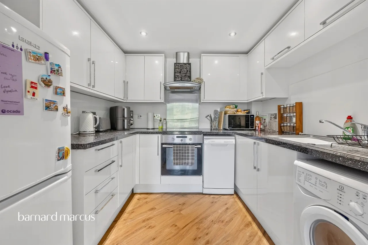 Pampisford Road, South Croydon, photo 10