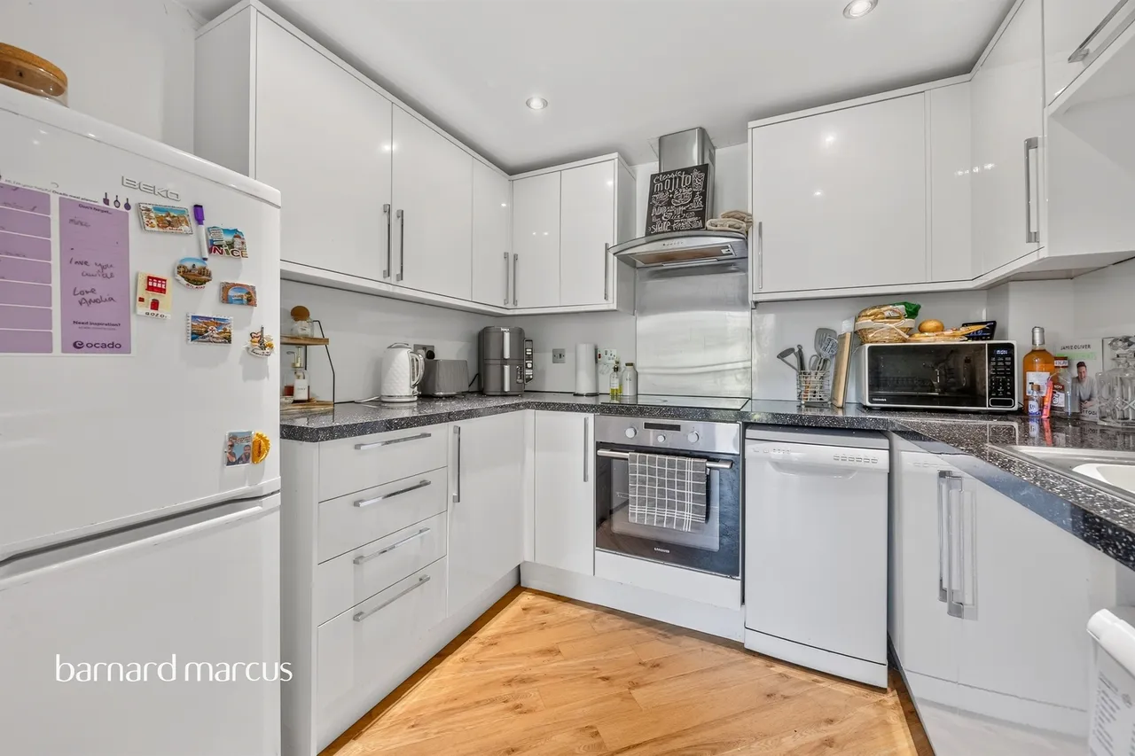 Pampisford Road, South Croydon, photo 11