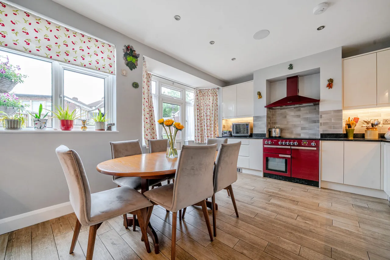 Parkside Gardens, East Barnet, Barnet, Greater London, EN4 8JP, photo 19