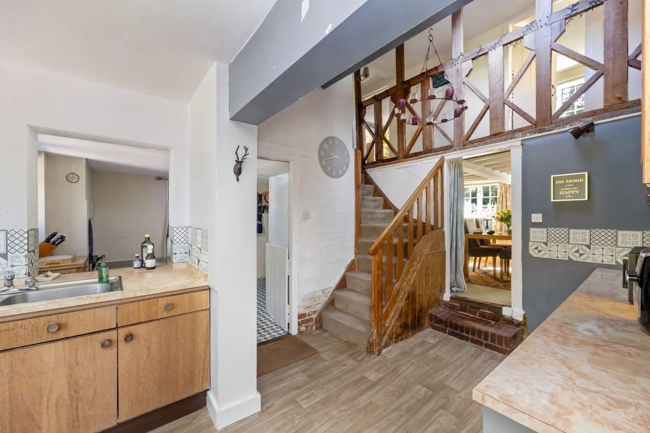 Buckham Hill, Uckfield, TN22, photo 8