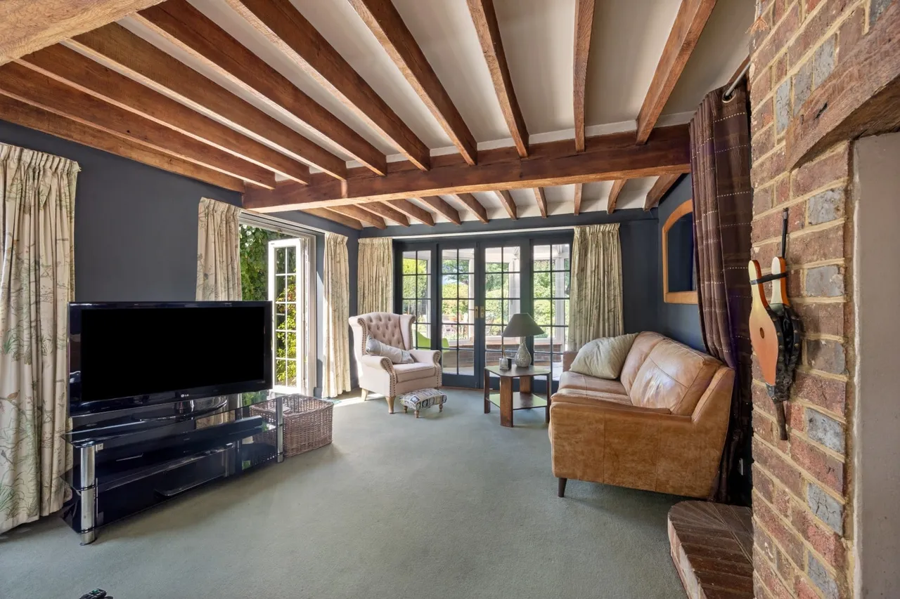 Buckham Hill, Uckfield, TN22, photo 4