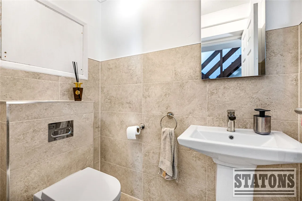 The Avenue, Potters Bar, Hertfordshire, EN6 1ED, photo 13