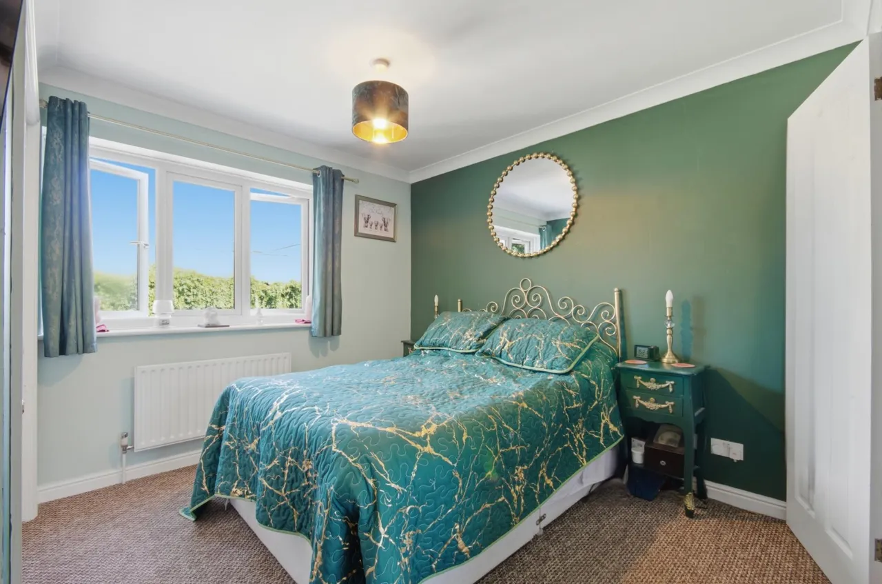 Hardyfair Close, Weyhill, photo 8
