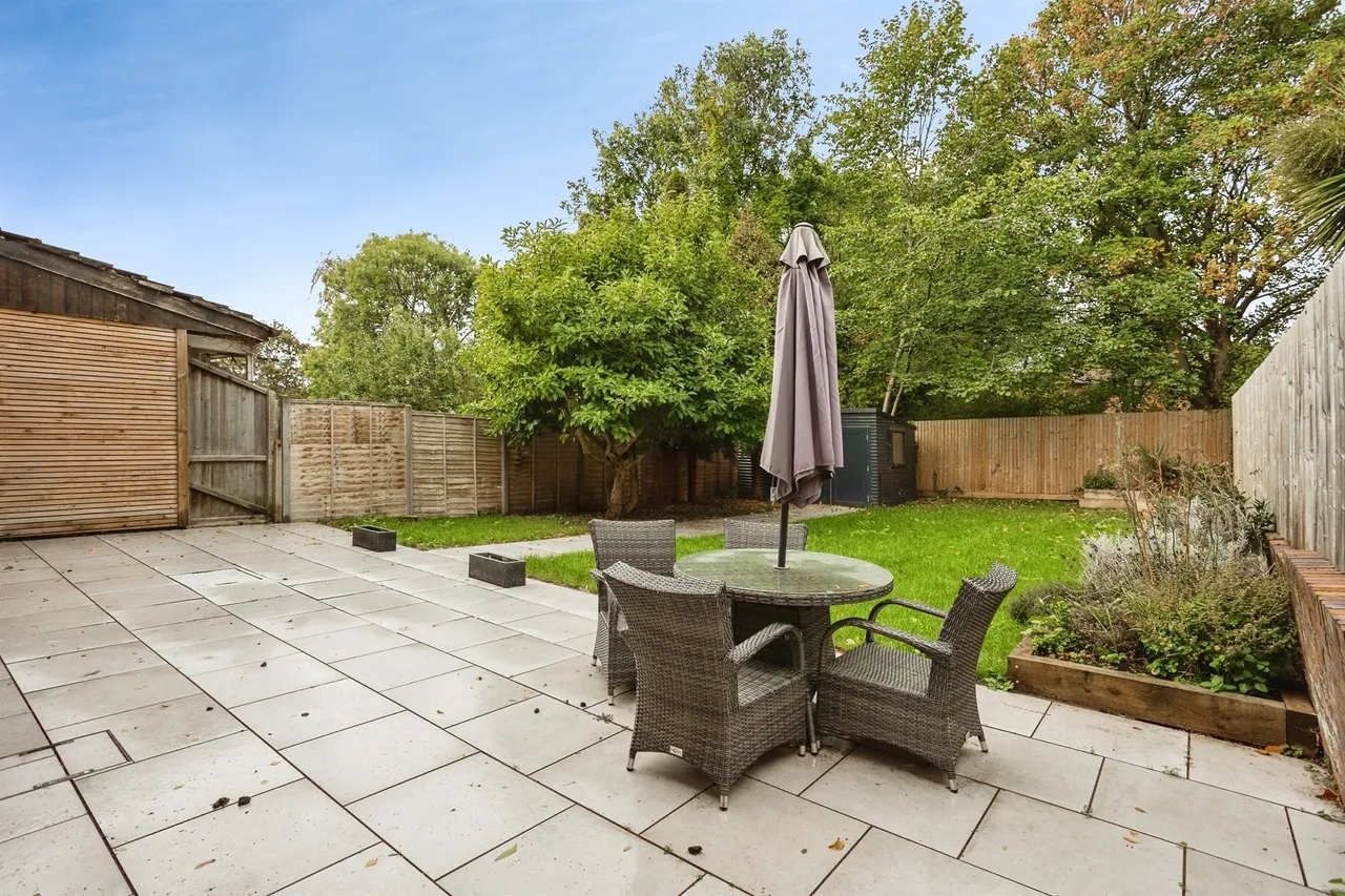 Coniston Crescent, Loughborough, LE11, photo 24