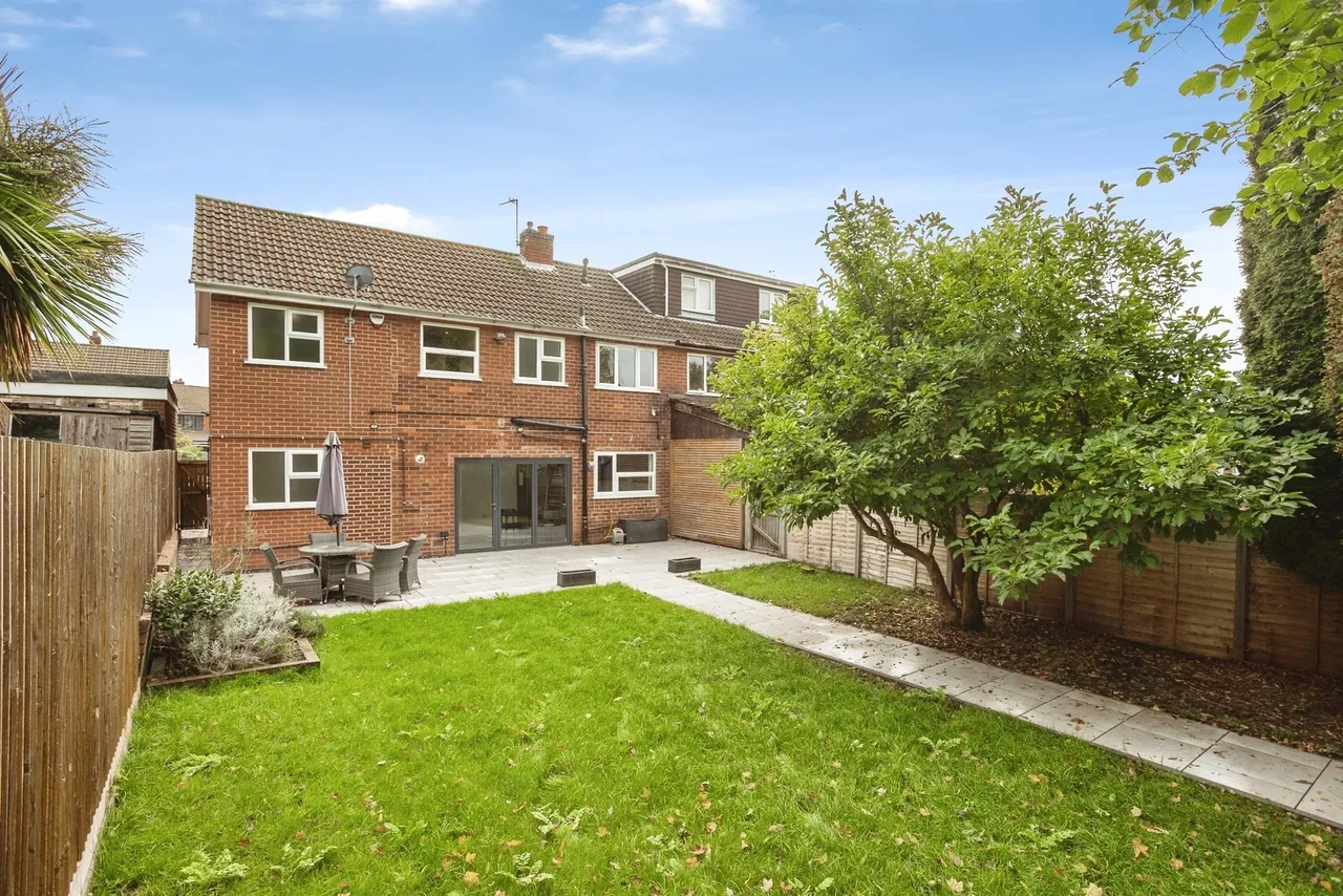 Coniston Crescent, Loughborough, LE11, photo 22