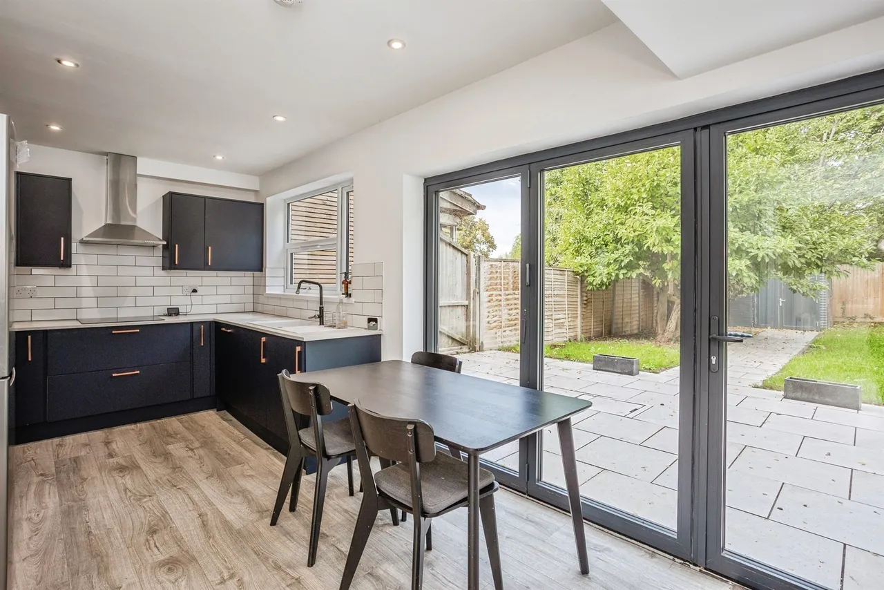 Coniston Crescent, Loughborough, LE11, photo 3