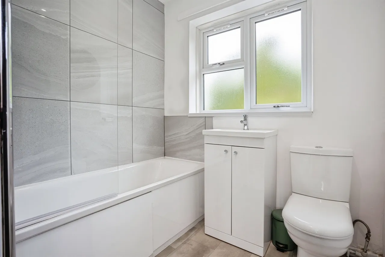 Coniston Crescent, Loughborough, LE11, photo 21