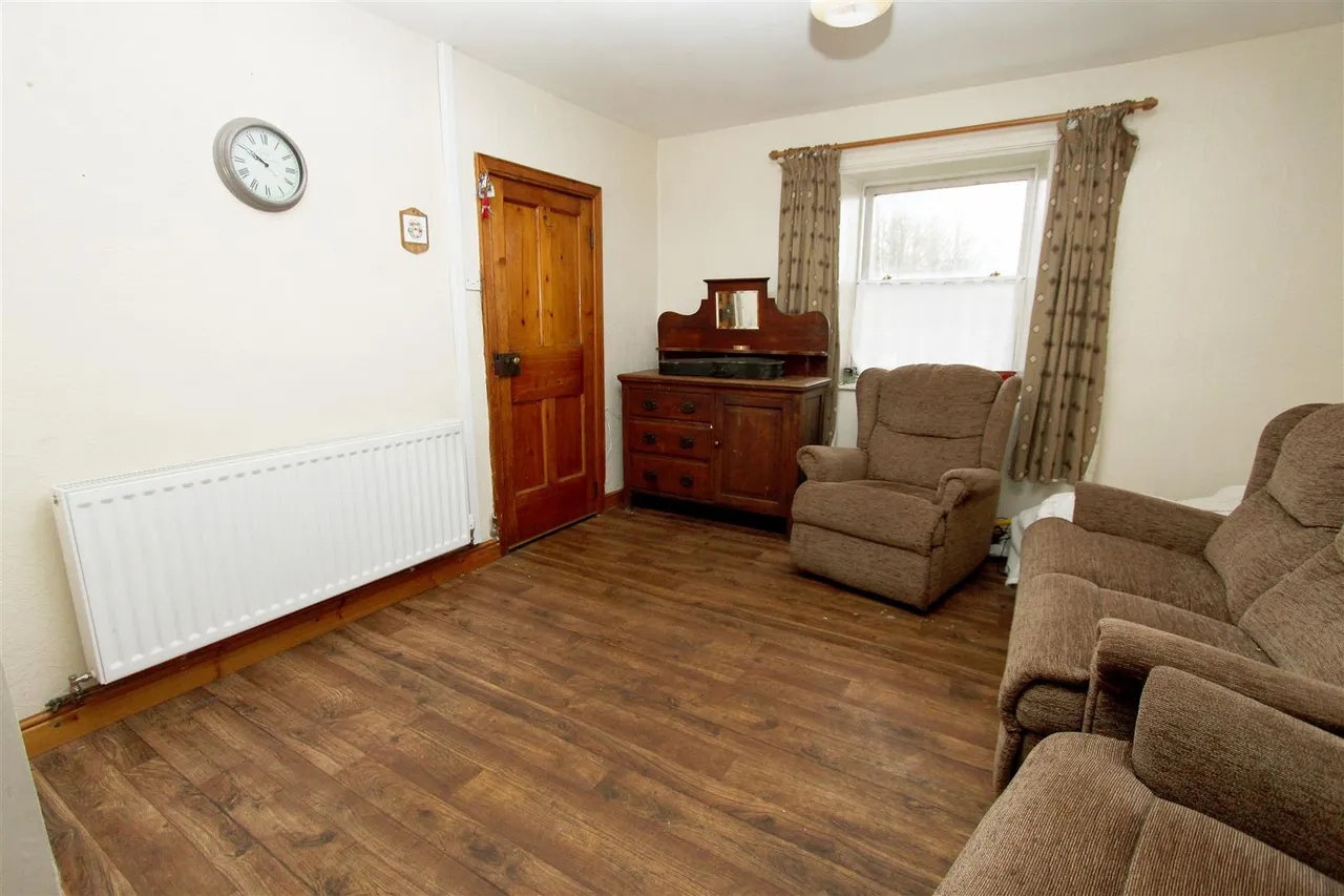 Ty Cerrig Mold Road, Bodfari, LL16, photo 9