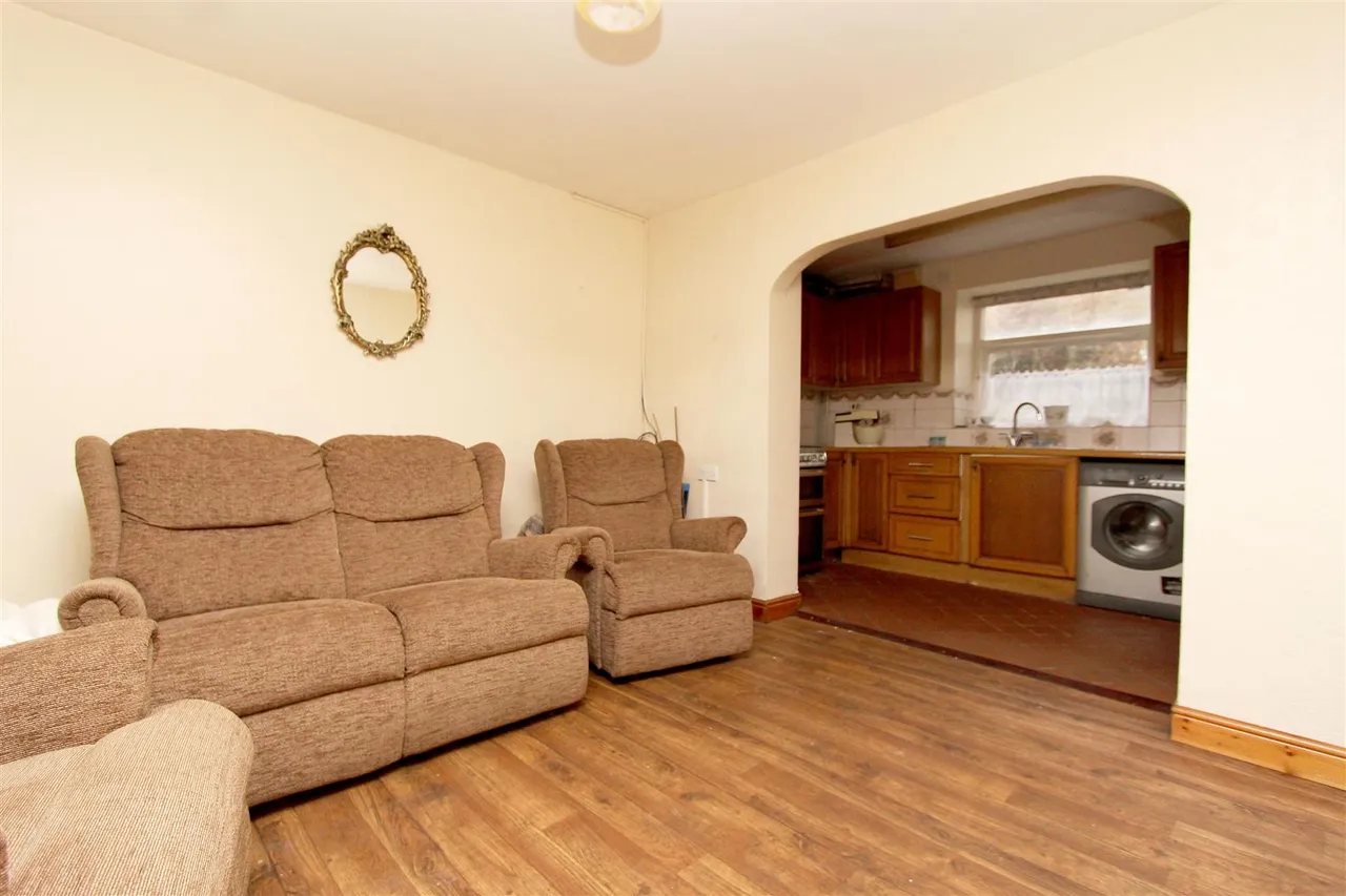 Ty Cerrig Mold Road, Bodfari, LL16, photo 8