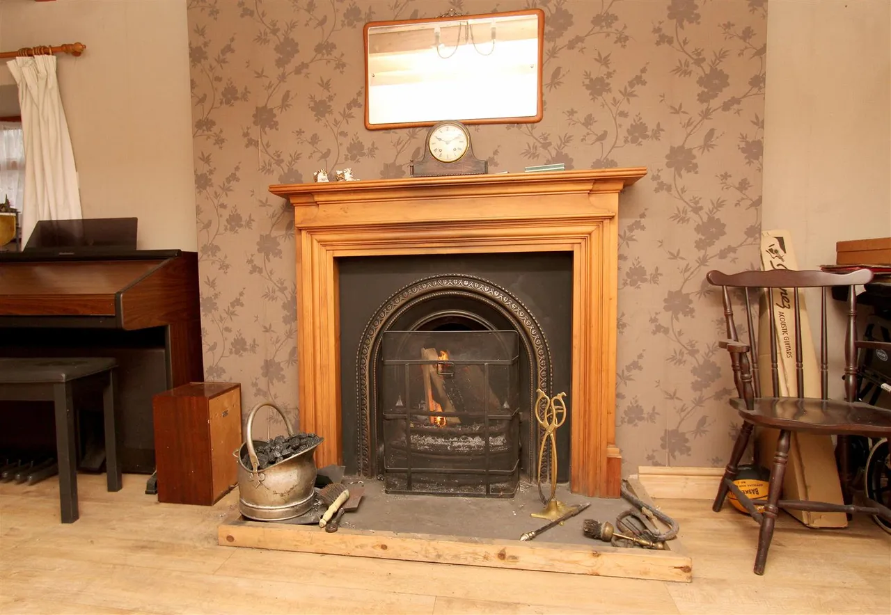 Ty Cerrig Mold Road, Bodfari, LL16, photo 6