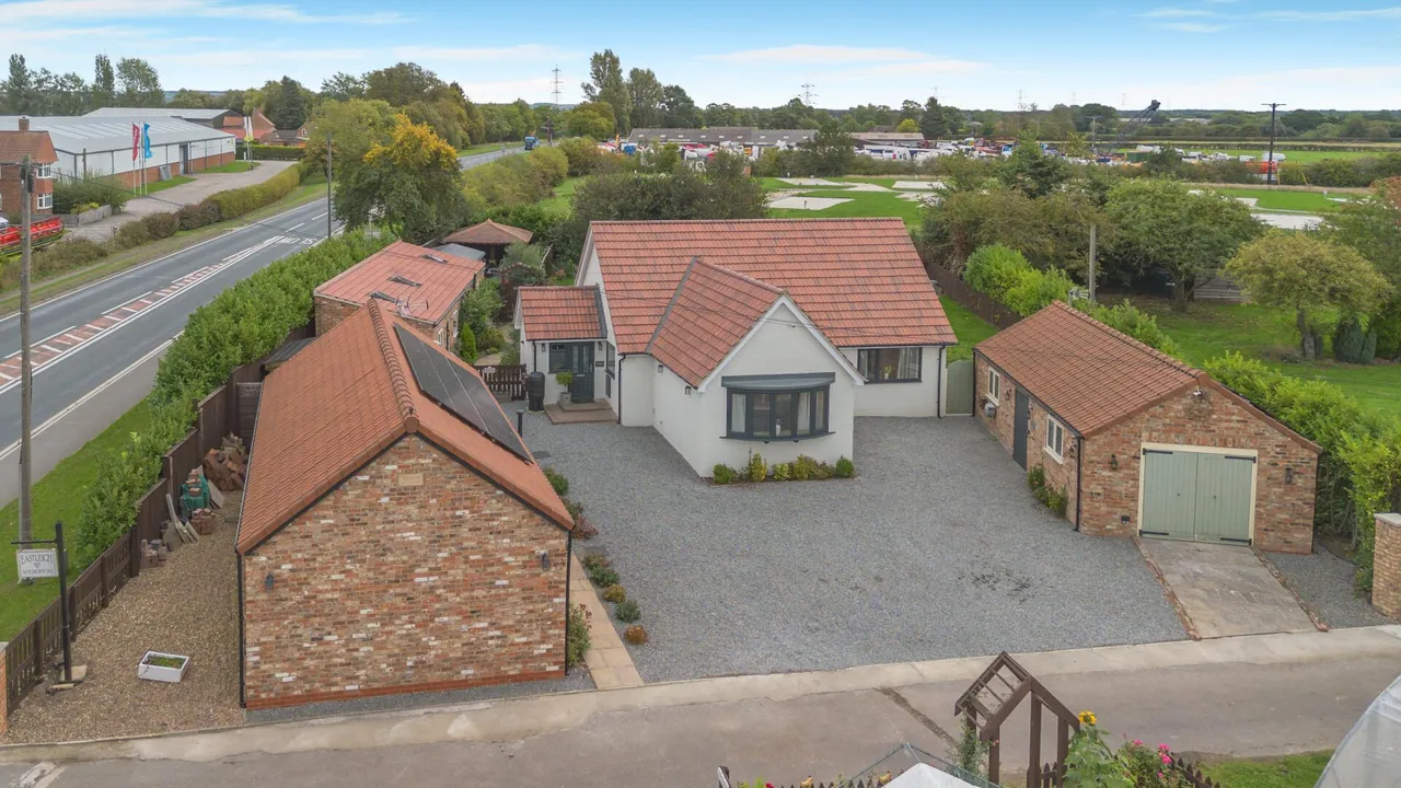 5 bed house for sale, Hull Road, Wilberfoss