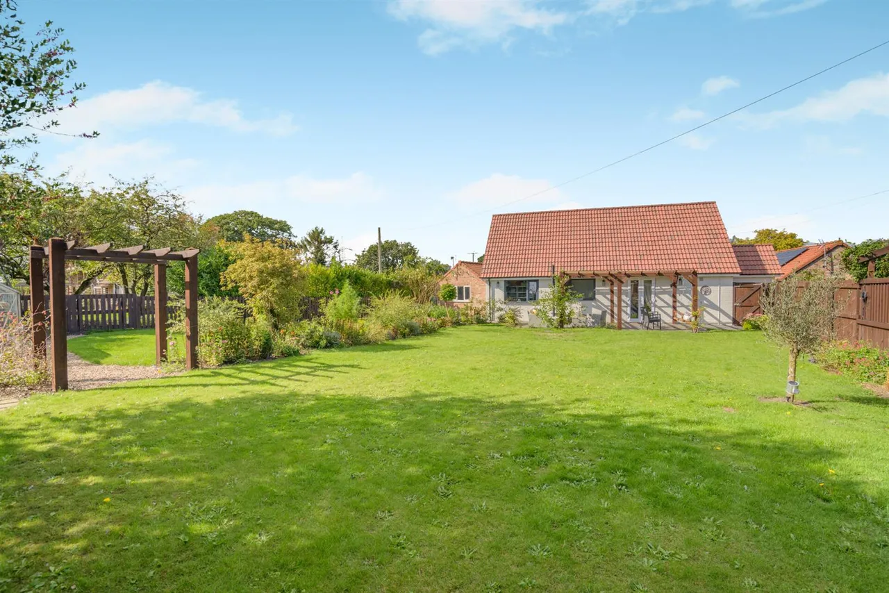 Hull Road, Wilberfoss, photo 12