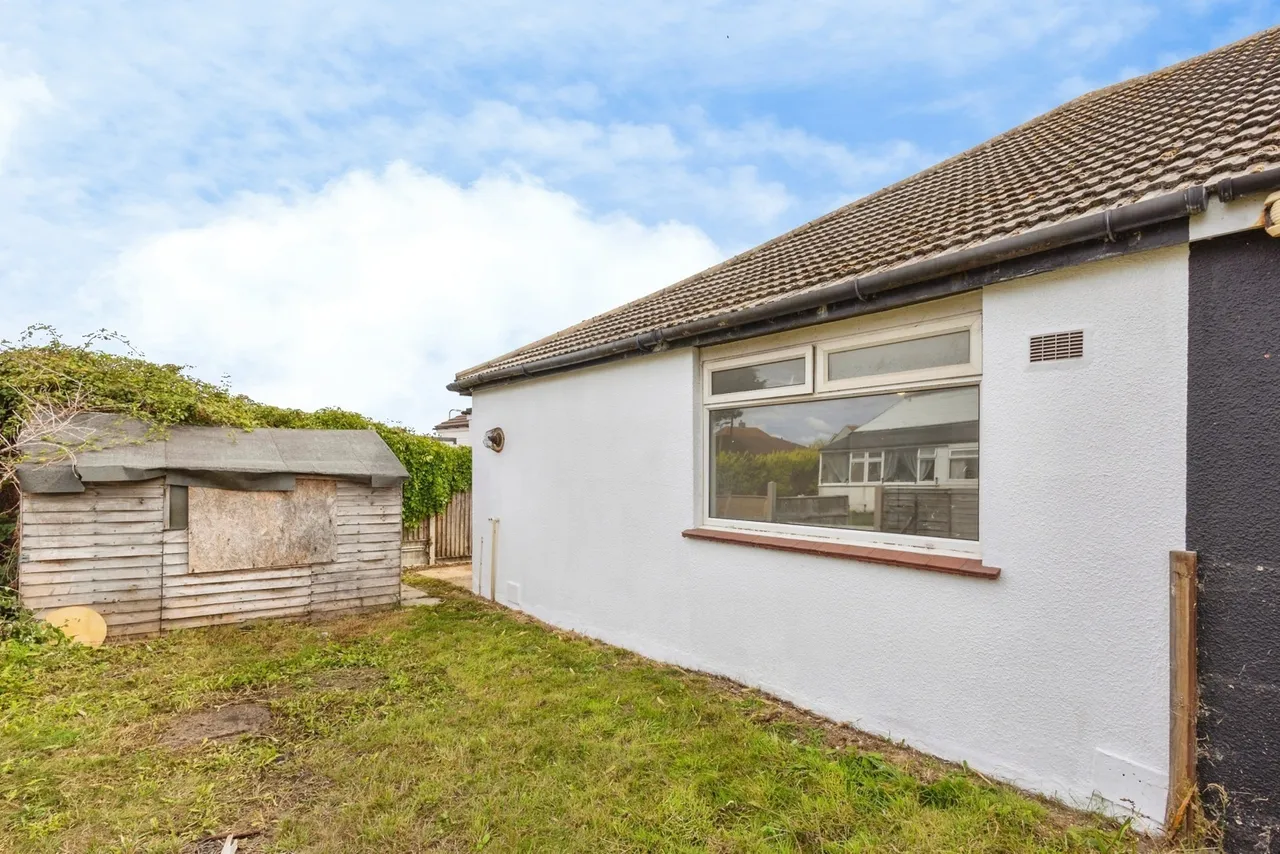 Southwood Road, Hayling Island, PO11, photo 10