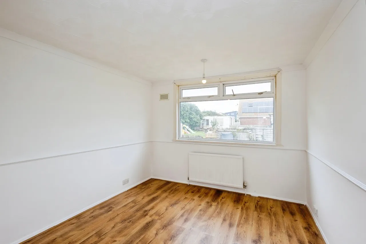 Southwood Road, Hayling Island, PO11, photo 5