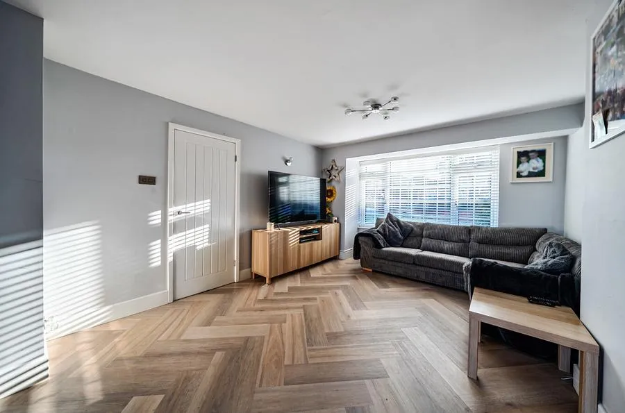 Markham Crescent, Dunstable, LU5, photo 4