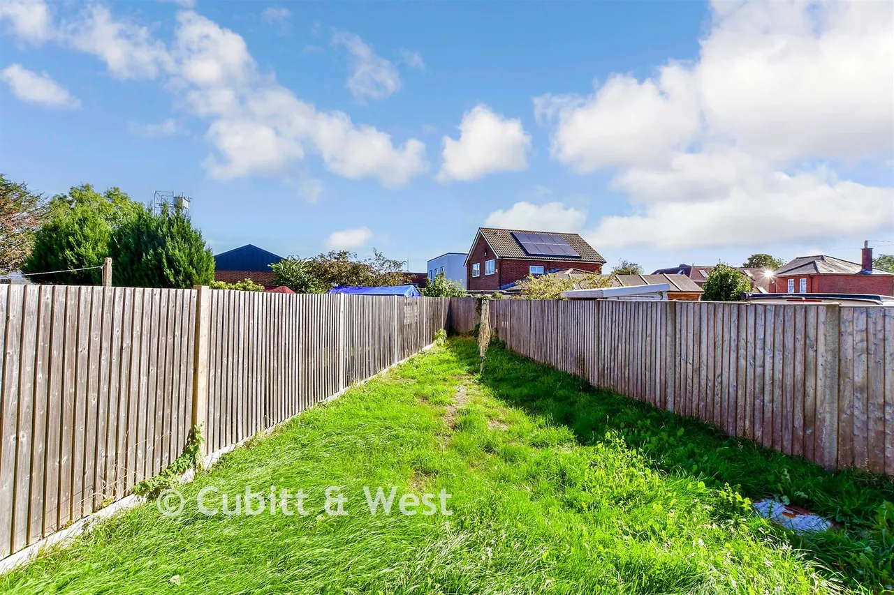 Park Way, Havant, PO9, photo 11