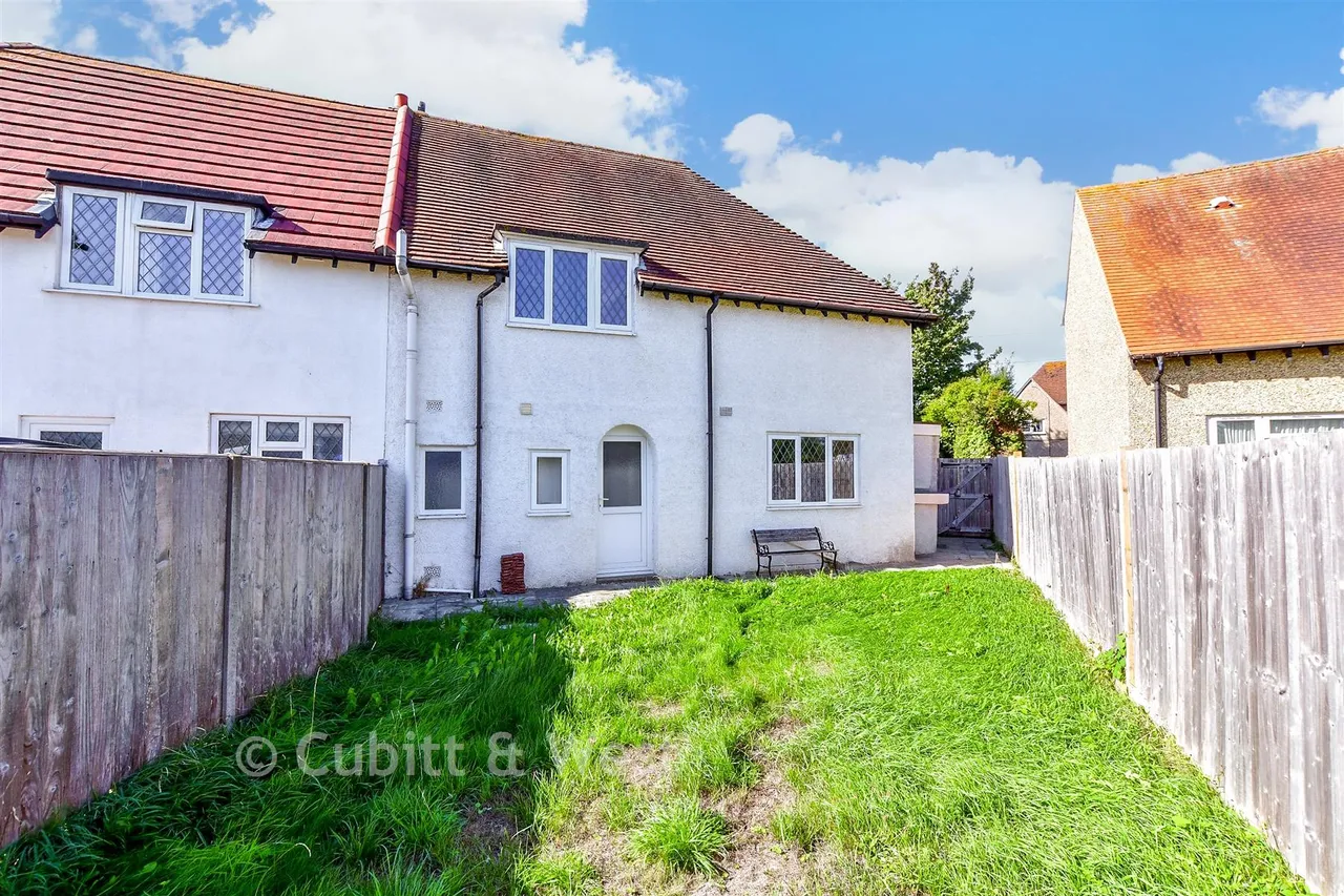 Park Way, Havant, PO9, photo 2