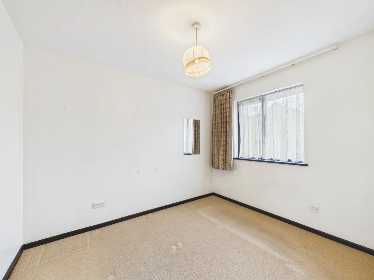 Feltham, Middlesex, photo 4