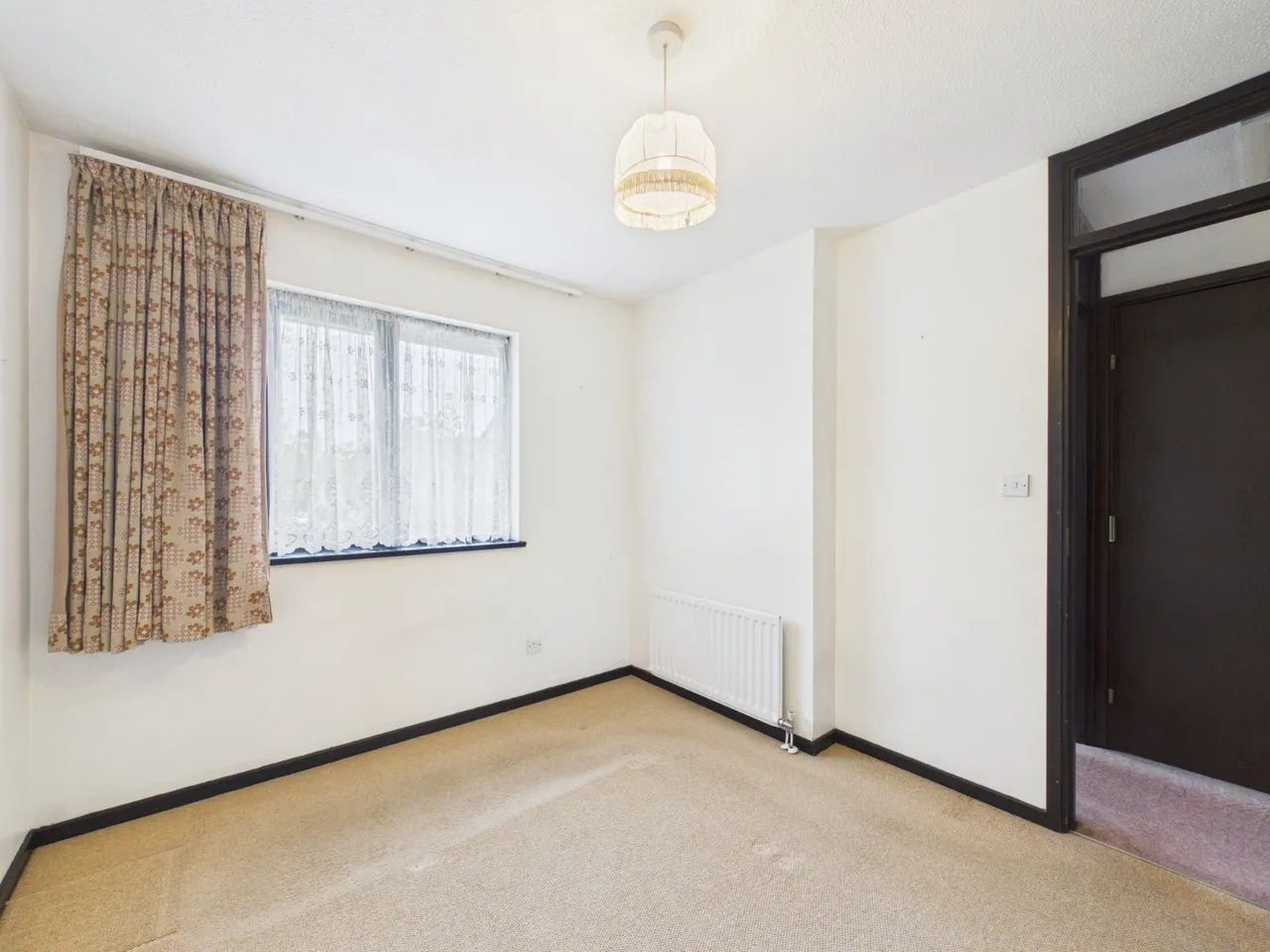 Feltham, Middlesex, photo 7
