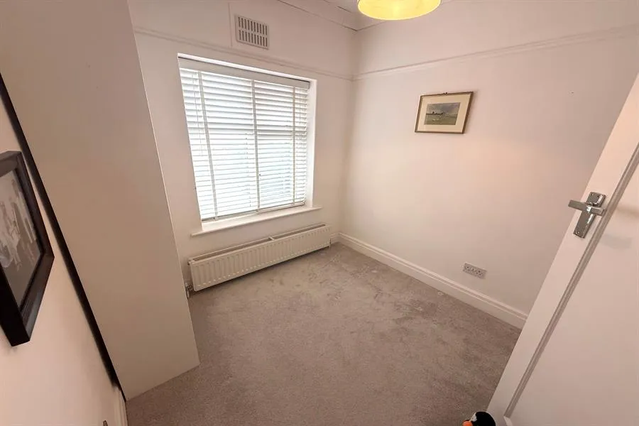 Woodlands Drive, Sale, photo 16