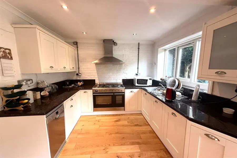 Woodlands Drive, Sale, photo 8