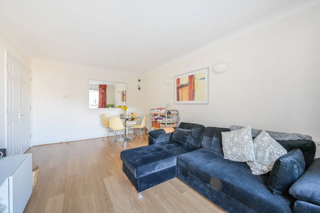 13 Lamb Court, 69 Narrow Street, London, photo 5
