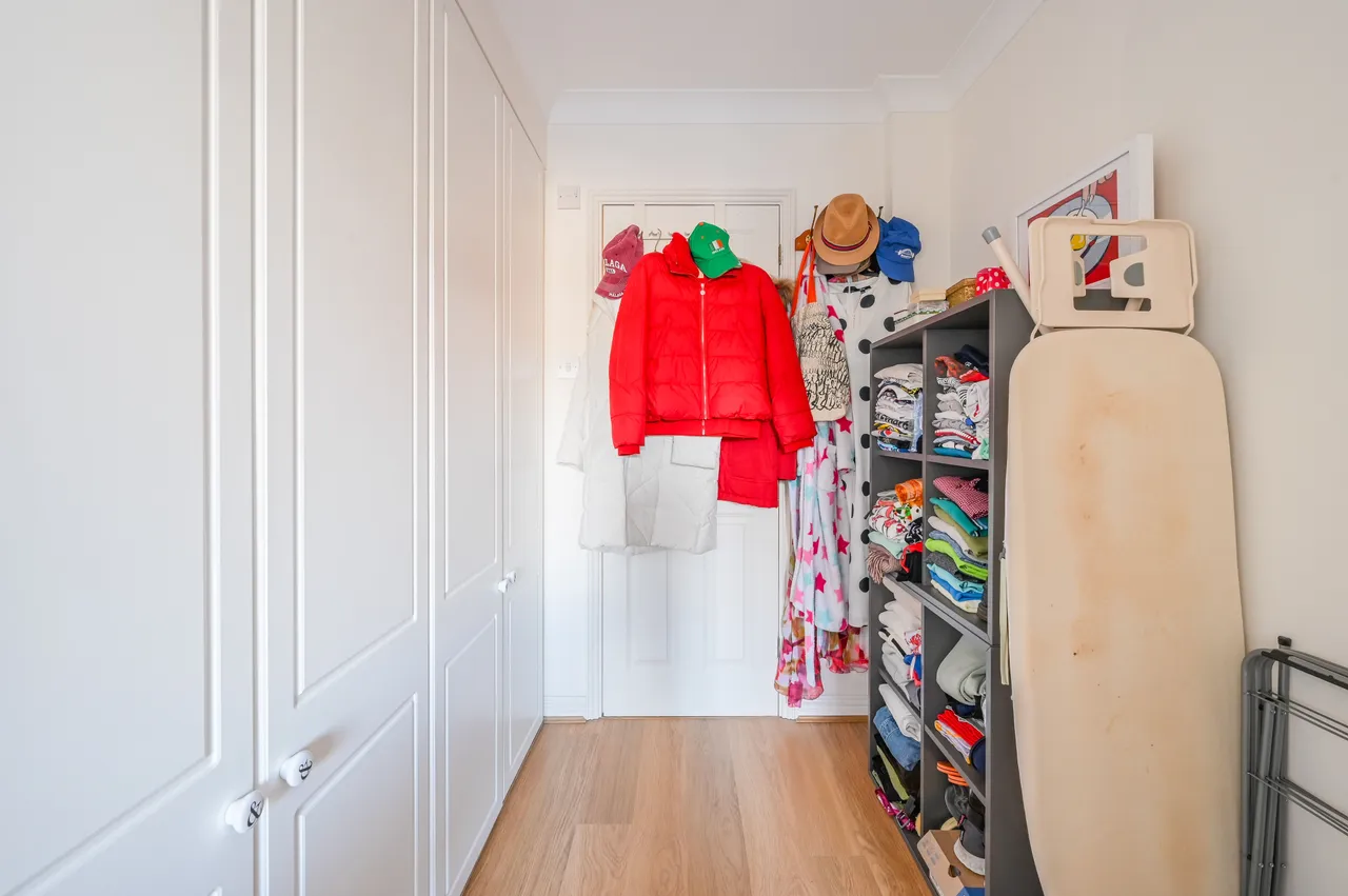 13 Lamb Court, 69 Narrow Street, London, photo 9
